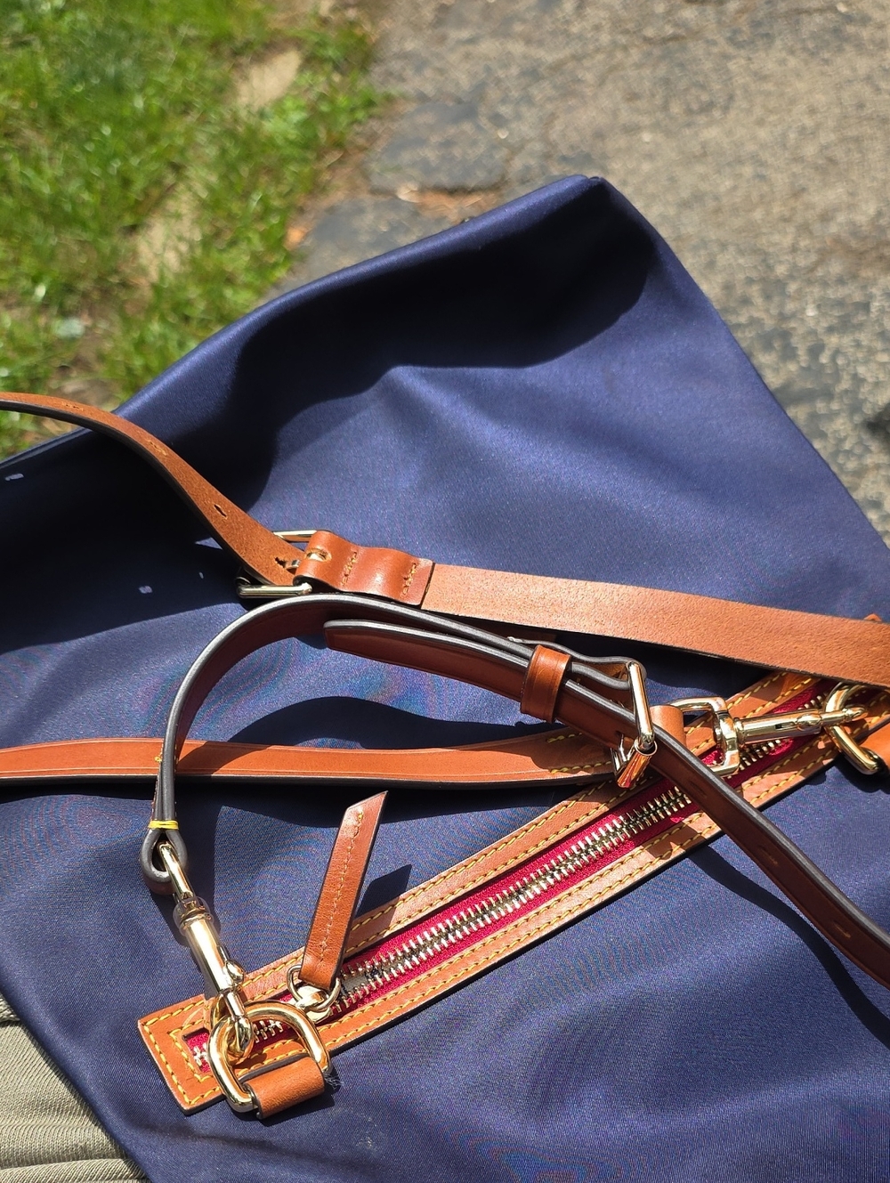 Dooney & Bourke Navy Blue Nylon And Leather Wayfairer Foldover Crossbody Bag EUC - Picture 10 of 13